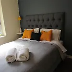 Apartamento Huerfanos 713